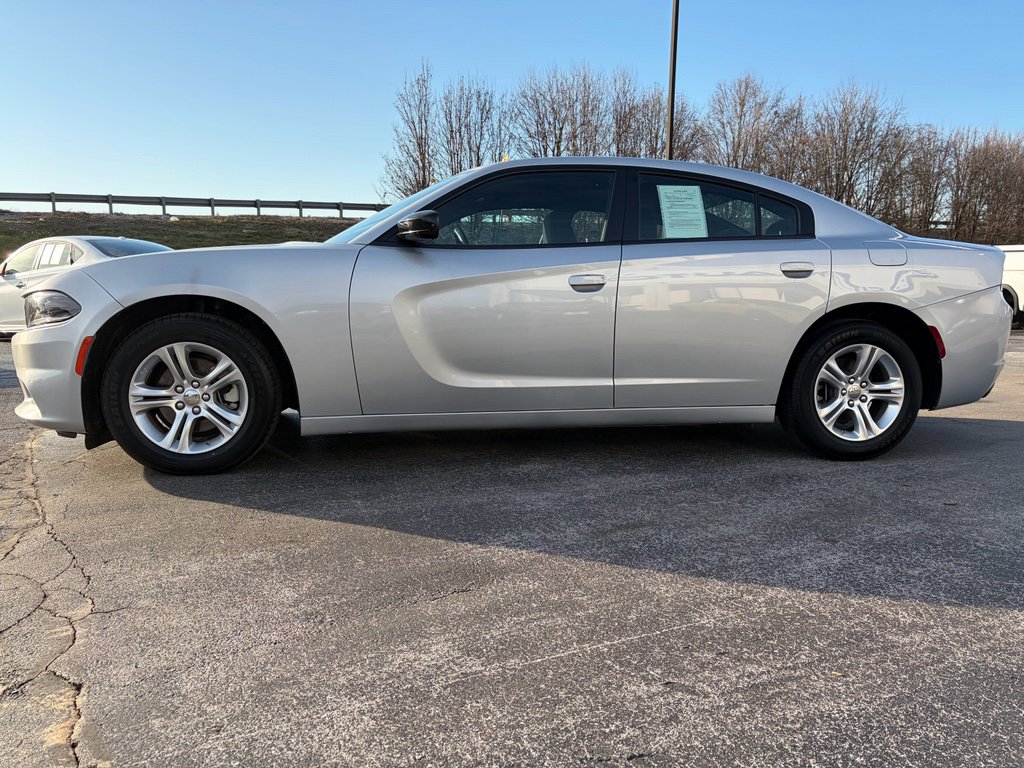 Used 2023 Dodge Charger SXT image 4