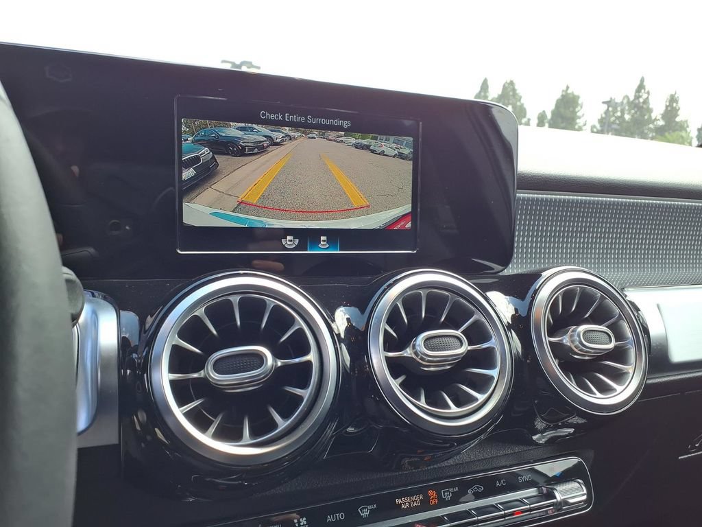 Used 2020 Mercedes-Benz GLB 250 4MATIC image 18