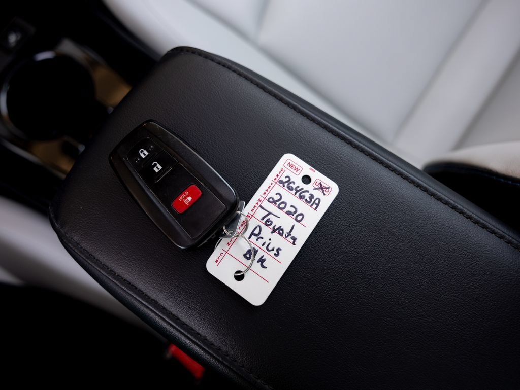 Used 2020 Toyota Prius Limited w/ Premium Convenience Package FWD image 32