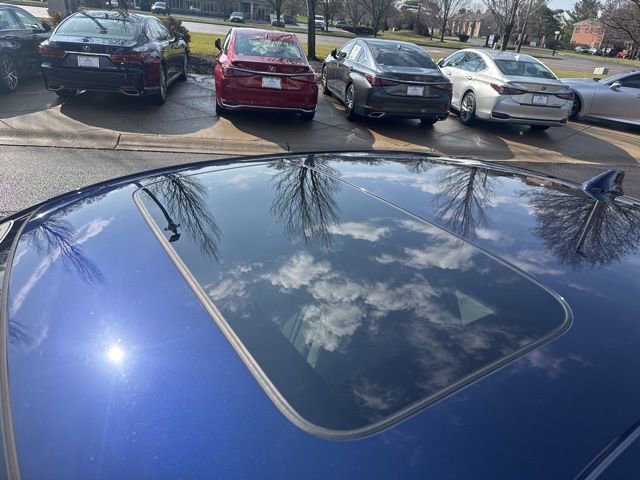 Used 2018 Honda Accord Touring image 10