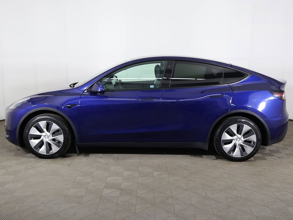 Used 2021 Tesla Model Y Long Range AWD/4WD image 17