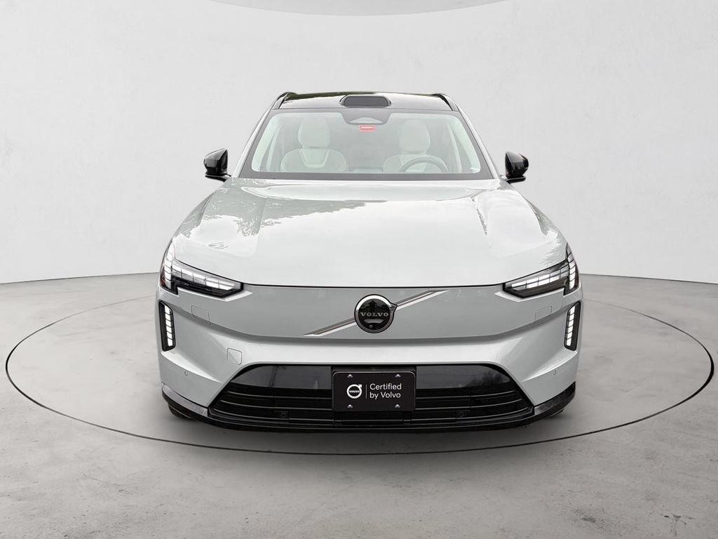 Certified 2025 Volvo EX90 Ultra AWD/4WD image 10