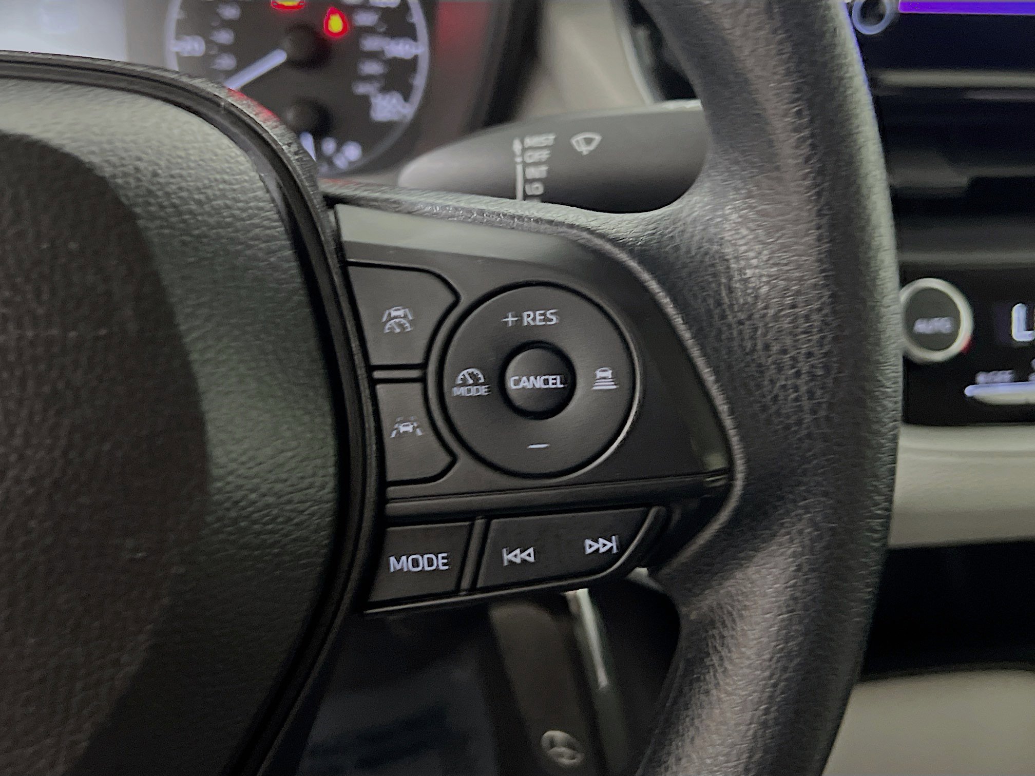 Used 2024 Toyota Corolla LE image 20