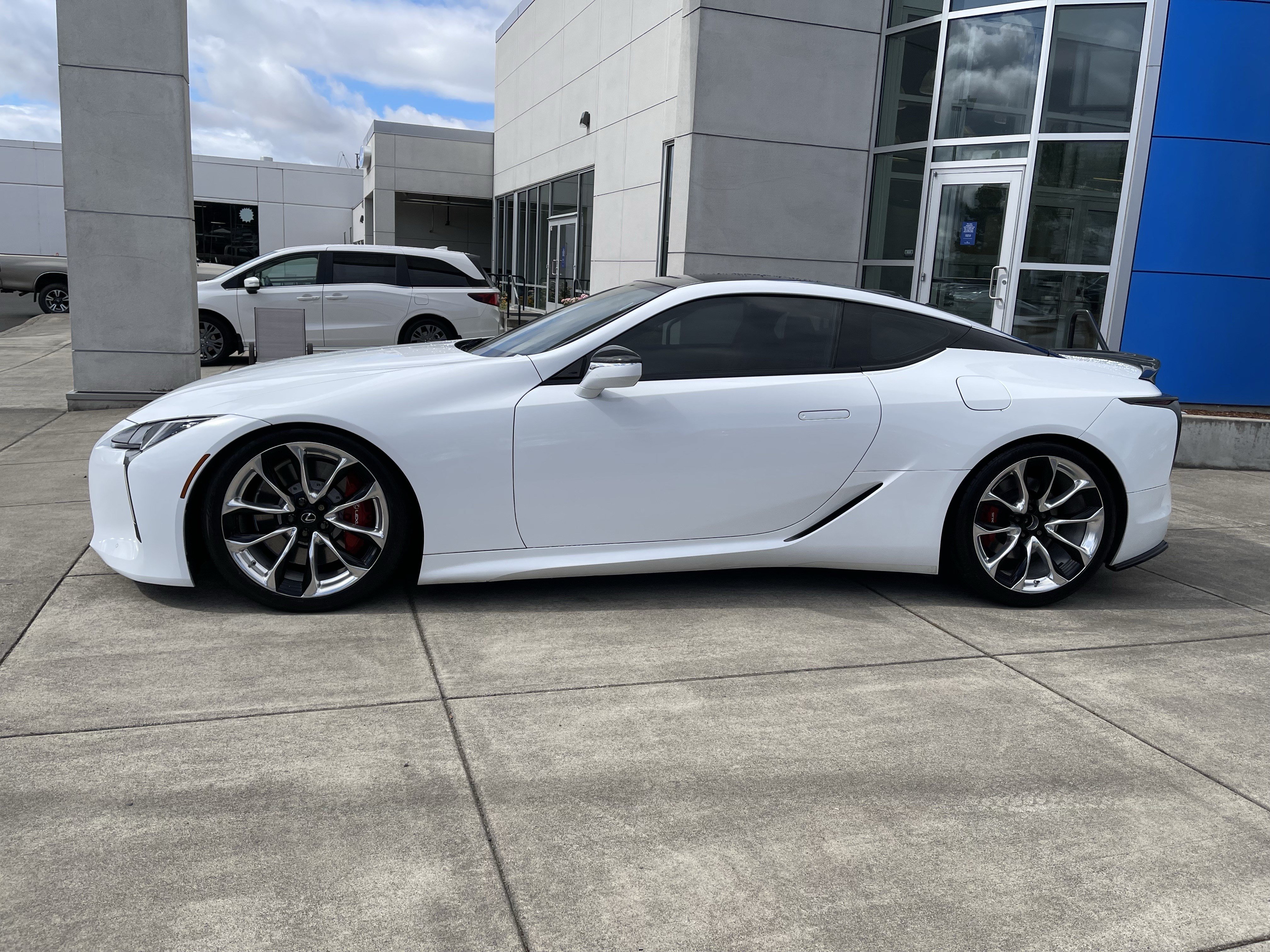 Used 2018 Lexus LC 500 Coupe w/ Sport Package RWD image 2