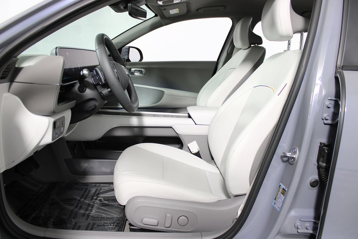 Used 2023 Hyundai Ioniq 6 SEL RWD image 8