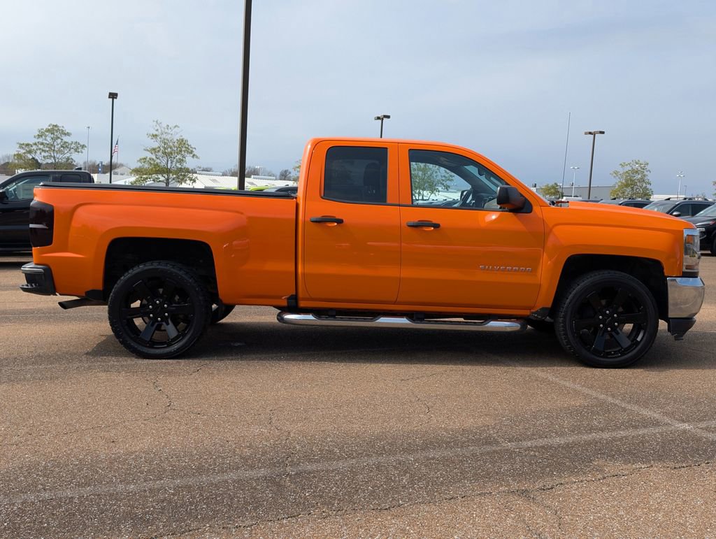 Used 2016 Chevrolet Silverado 1500 LT w/ All Star Edition image 2