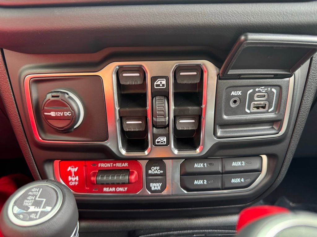 New 2025 Jeep Wrangler Unlimited Rubicon 392 image 31