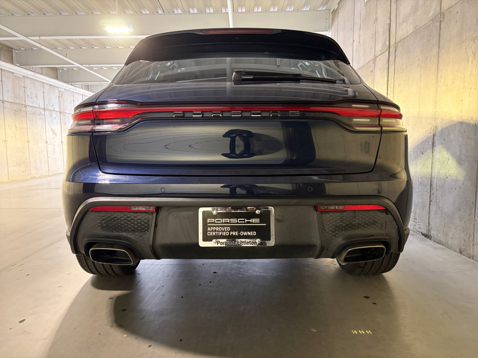 Certified 2023 Porsche Macan Turbo AWD/4WD image 6