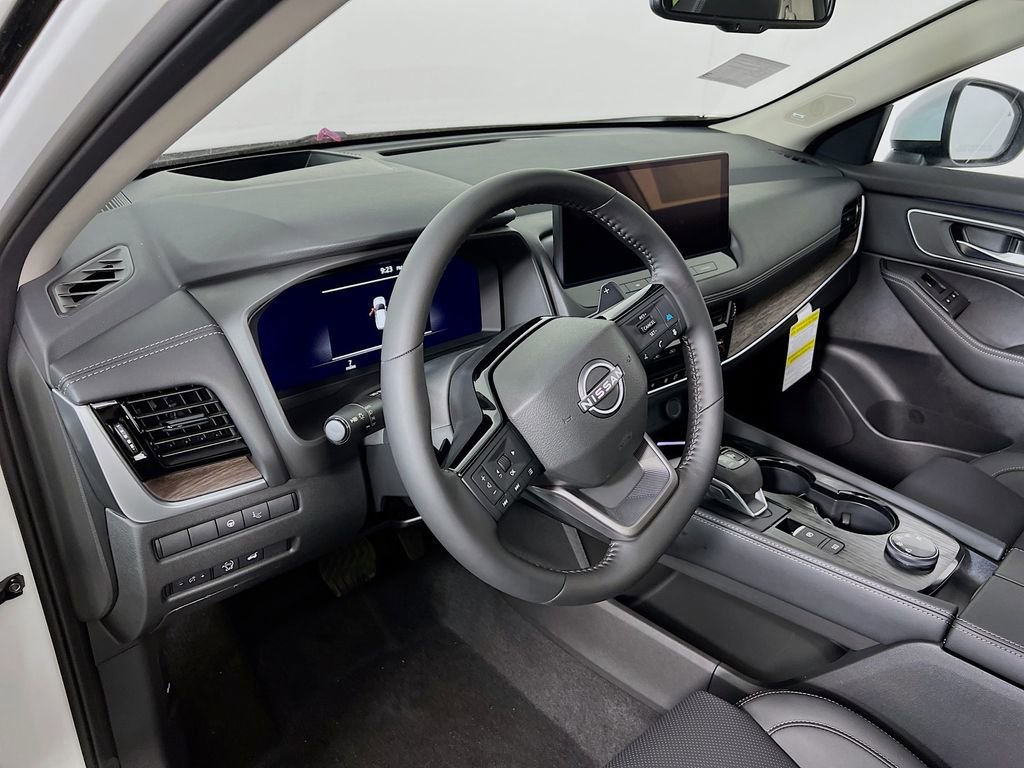 New 2026 Nissan Rogue Platinum AWD/4WD image 9