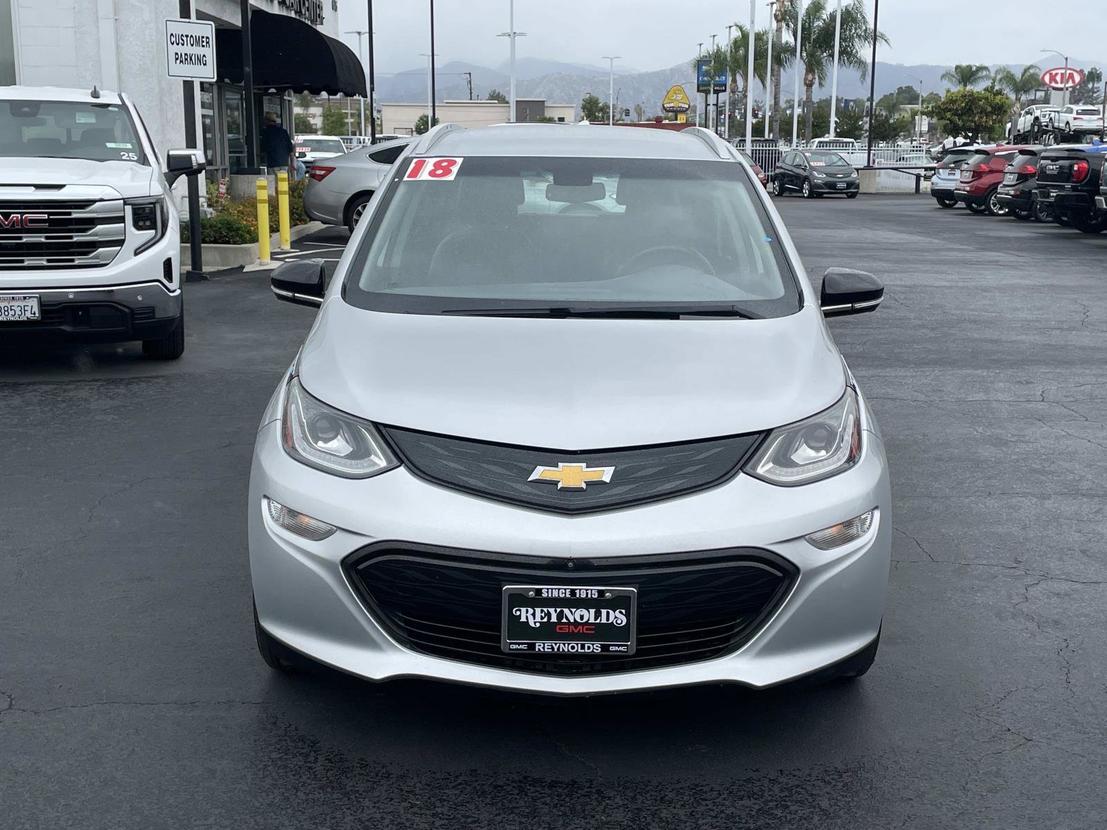 Used 2018 Chevrolet Bolt Premier FWD image 2