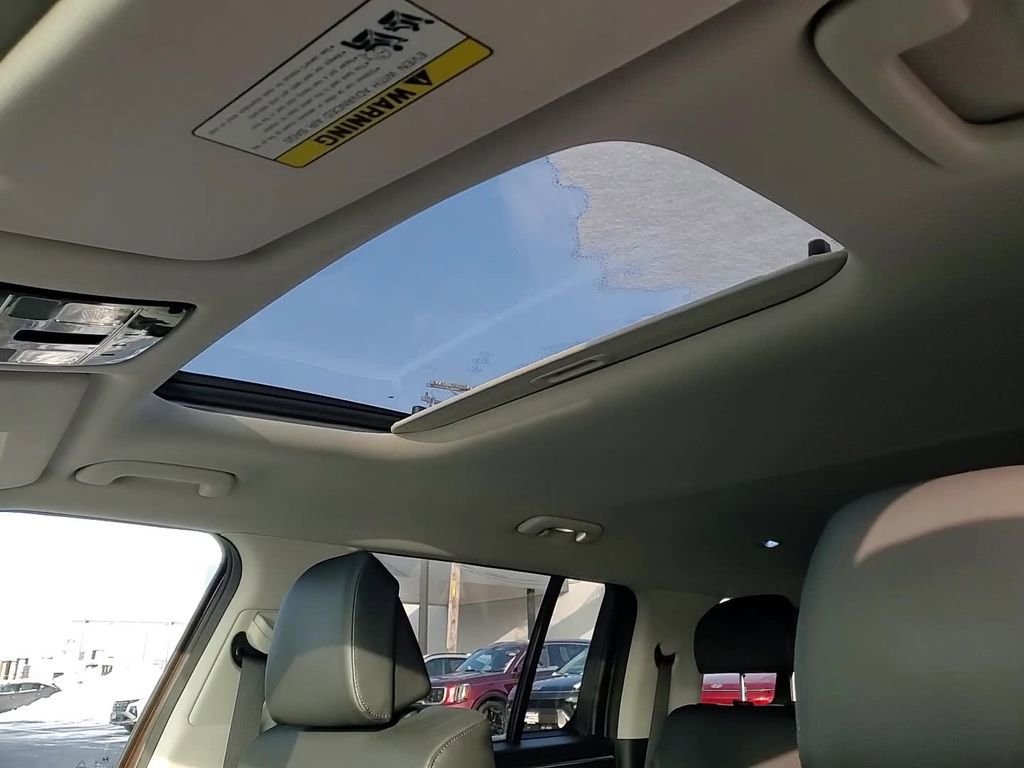 Used 2025 Hyundai Santa Fe XRT image 22