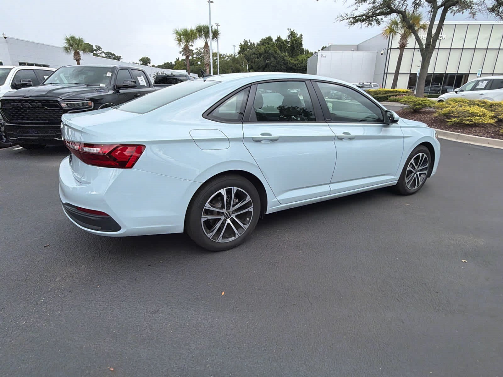 Used 2026 Volkswagen Jetta Sport FWD image 13