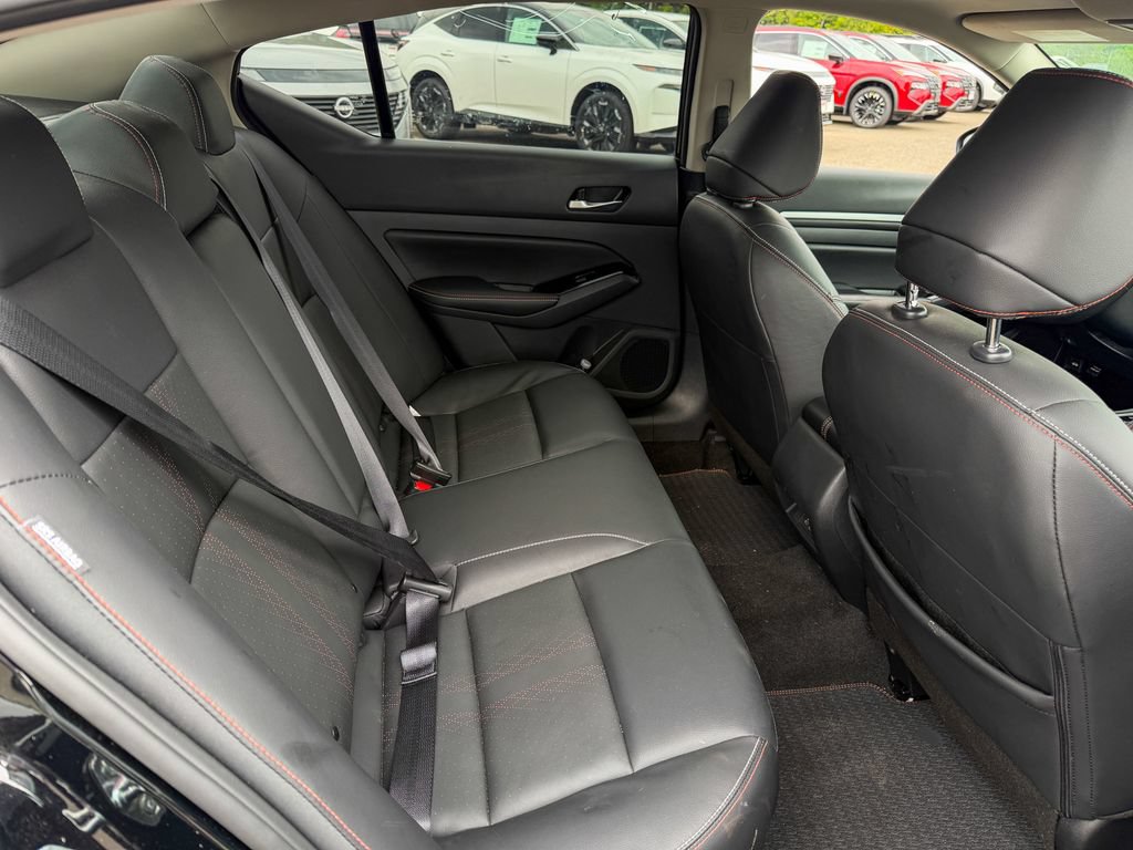 Certified 2025 Nissan Altima 2.5 SR w/ SR Premium Package FWD image 18
