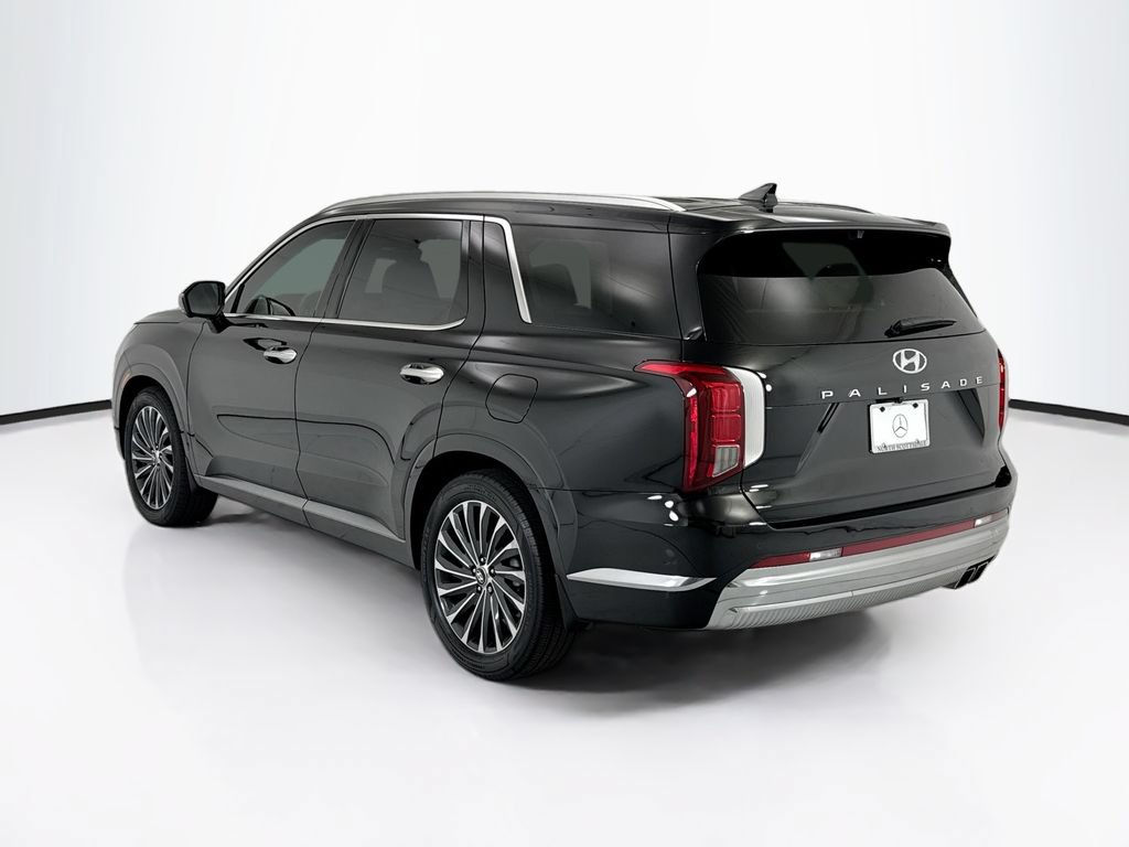 Used 2023 Hyundai Palisade Calligraphy FWD image 7