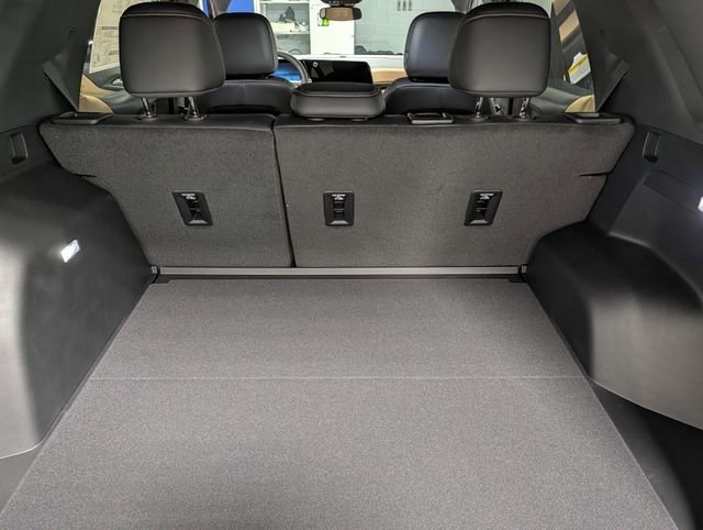 New 2026 Chevrolet Equinox ACTIV w/ Convenience Package III AWD/4WD image 16