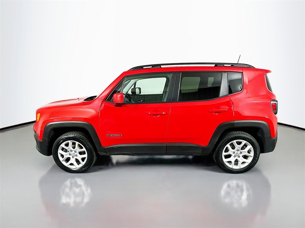 Used 2018 Jeep Renegade Latitude w/ Cold Weather Group image 6