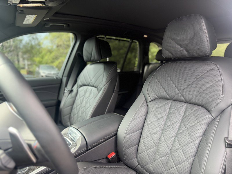 Used 2026 BMW X5 M60i image 13