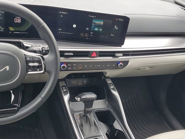 Certified 2025 Kia Sorento S image 13