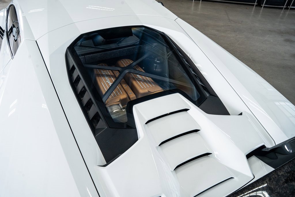 Used 2018 Lamborghini Huracan Performante image 27