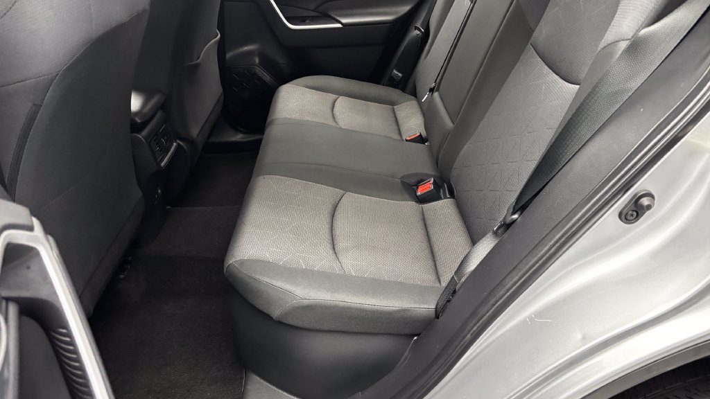 Certified 2025 Toyota RAV4 XLE AWD/4WD image 32