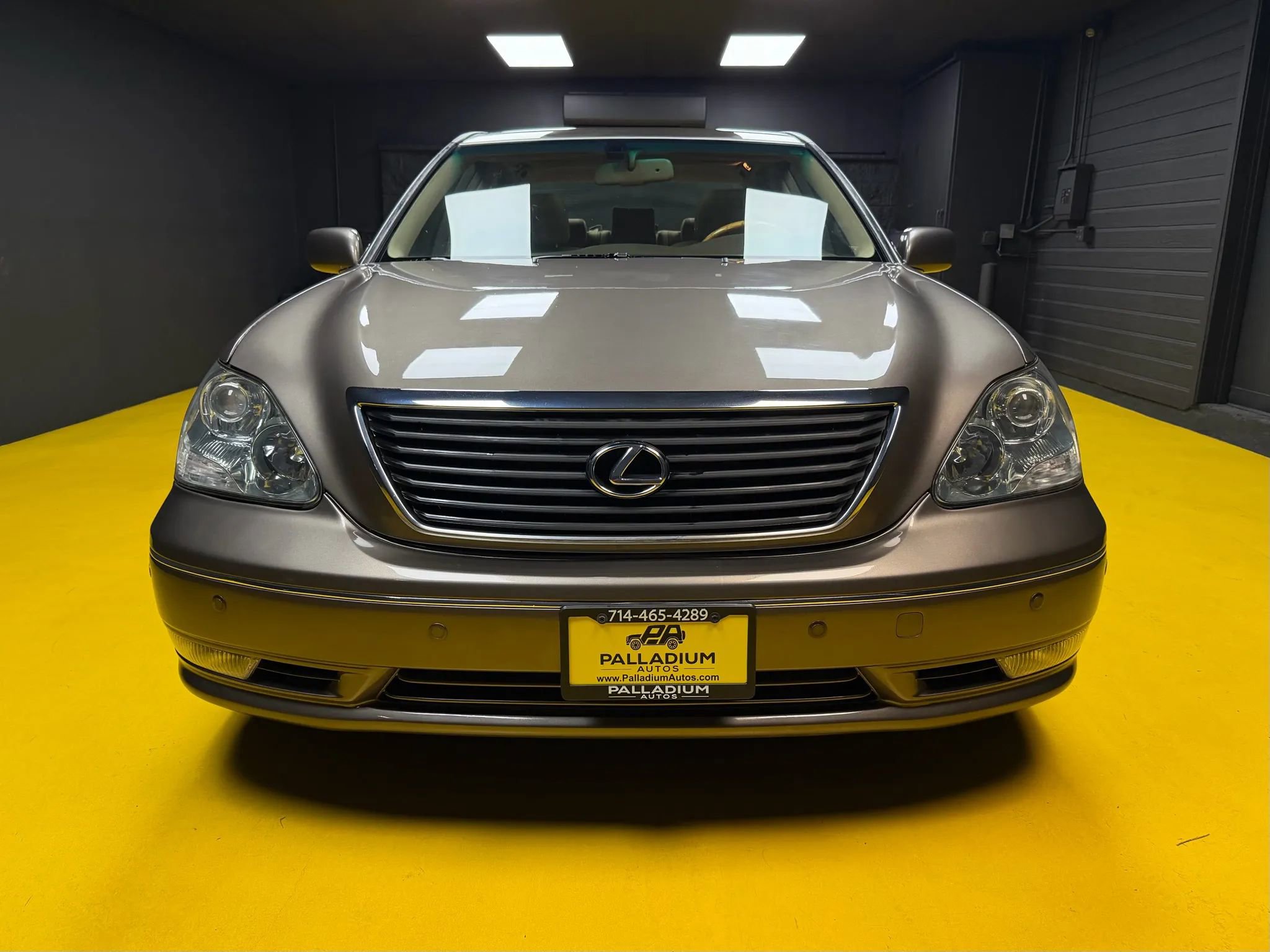 Used 2005 Lexus LS 430 image 2