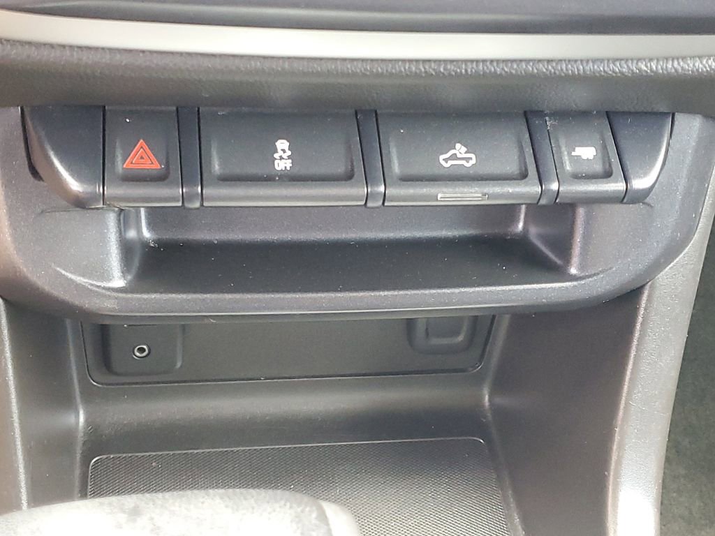 Used 2015 Chevrolet Colorado LT w/ LT Convenience Package RWD image 30