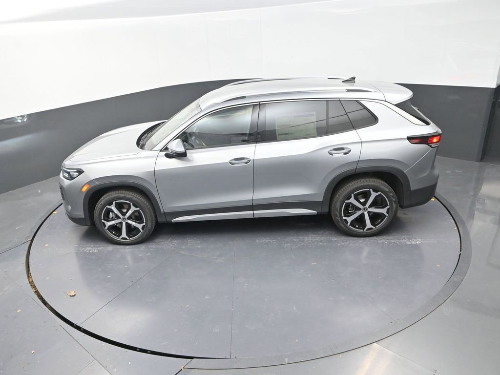 New 2026 Volkswagen Tiguan SE AWD/4WD image 16