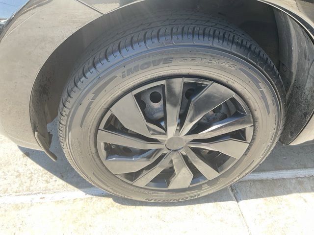 Used 2015 Nissan Versa Note S image 12