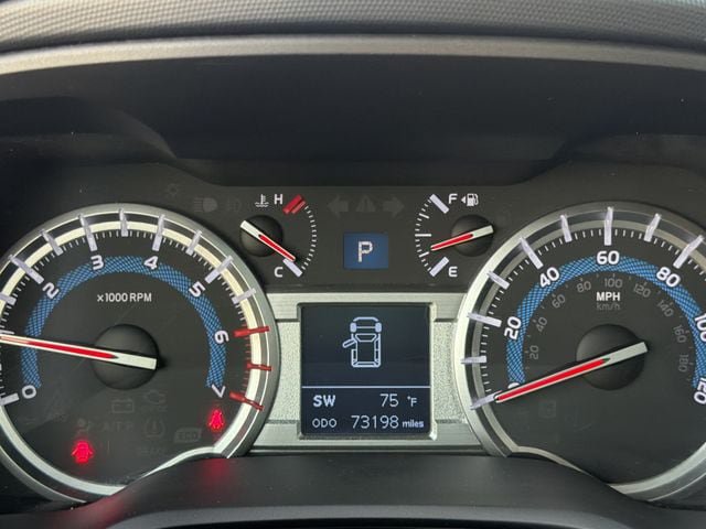 Used 2018 Toyota 4Runner SR5 Premium AWD/4WD image 26