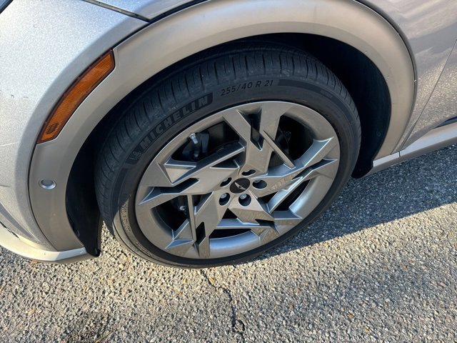 Used 2024 Genesis GV60 Performance image 9