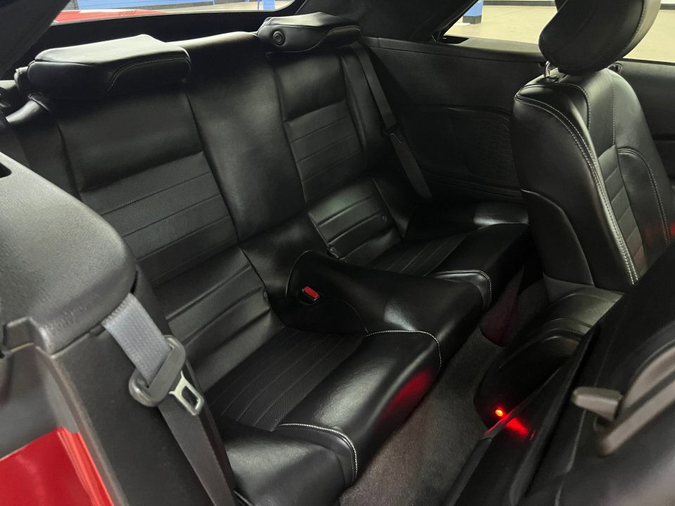 Used 2013 Ford Mustang GT Premium w/ Comfort Pkg image 31