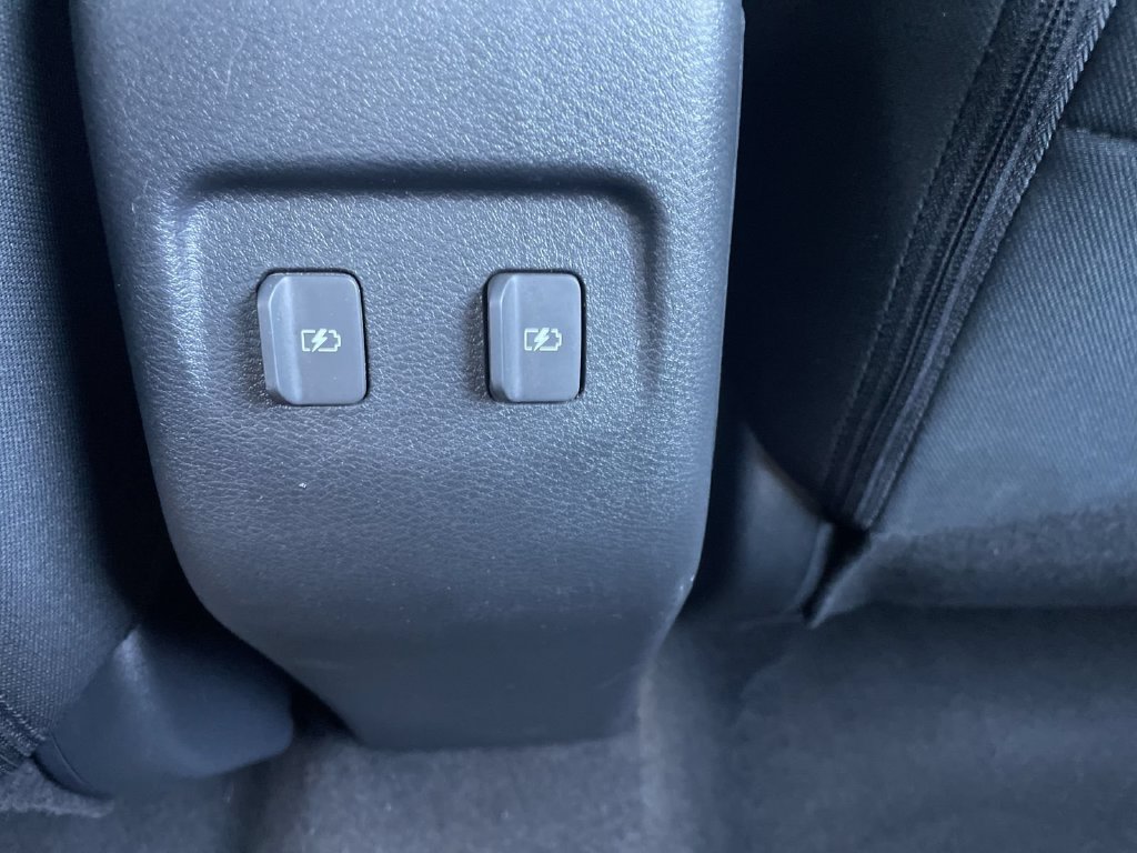 Used 2024 Nissan Kicks SV FWD image 17