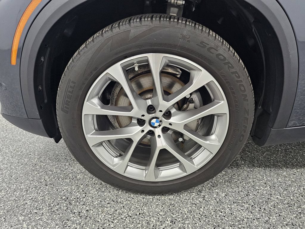 Used 2022 BMW X5 xDrive40i AWD/4WD image 8