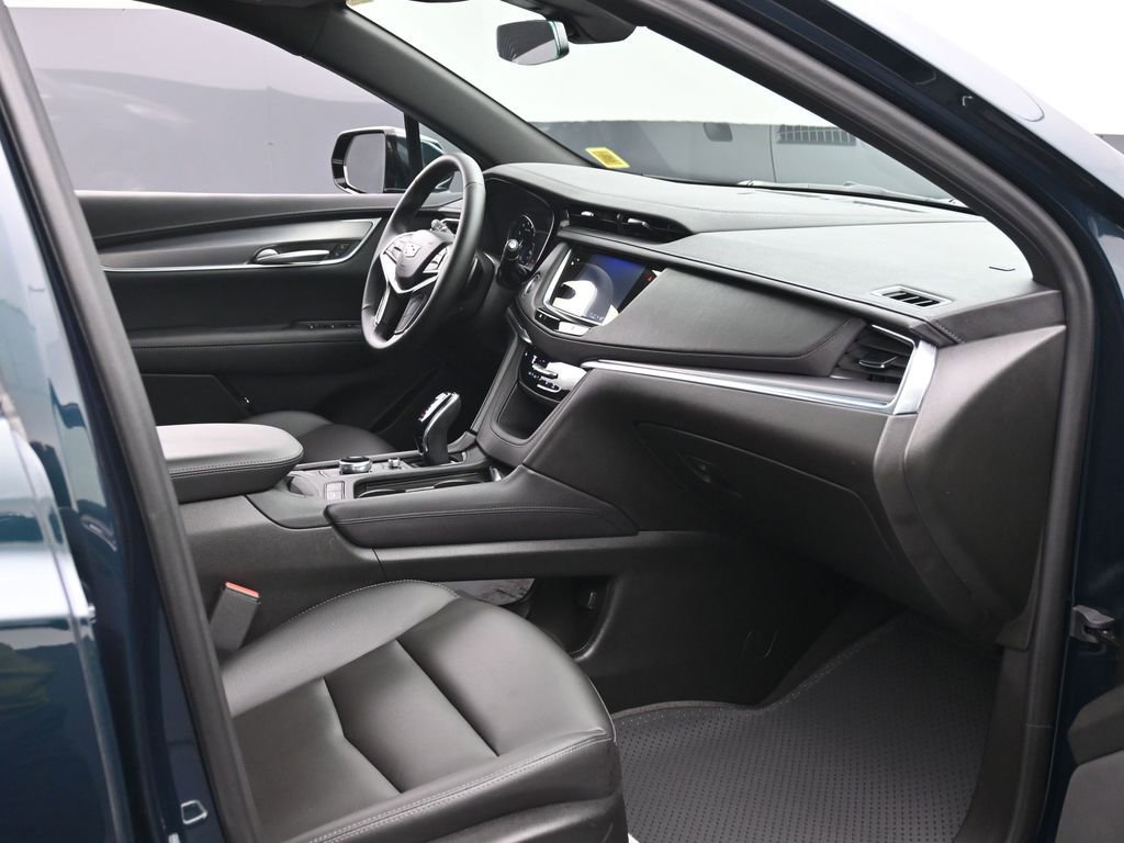 Used 2026 Cadillac XT5 Luxury AWD/4WD image 11