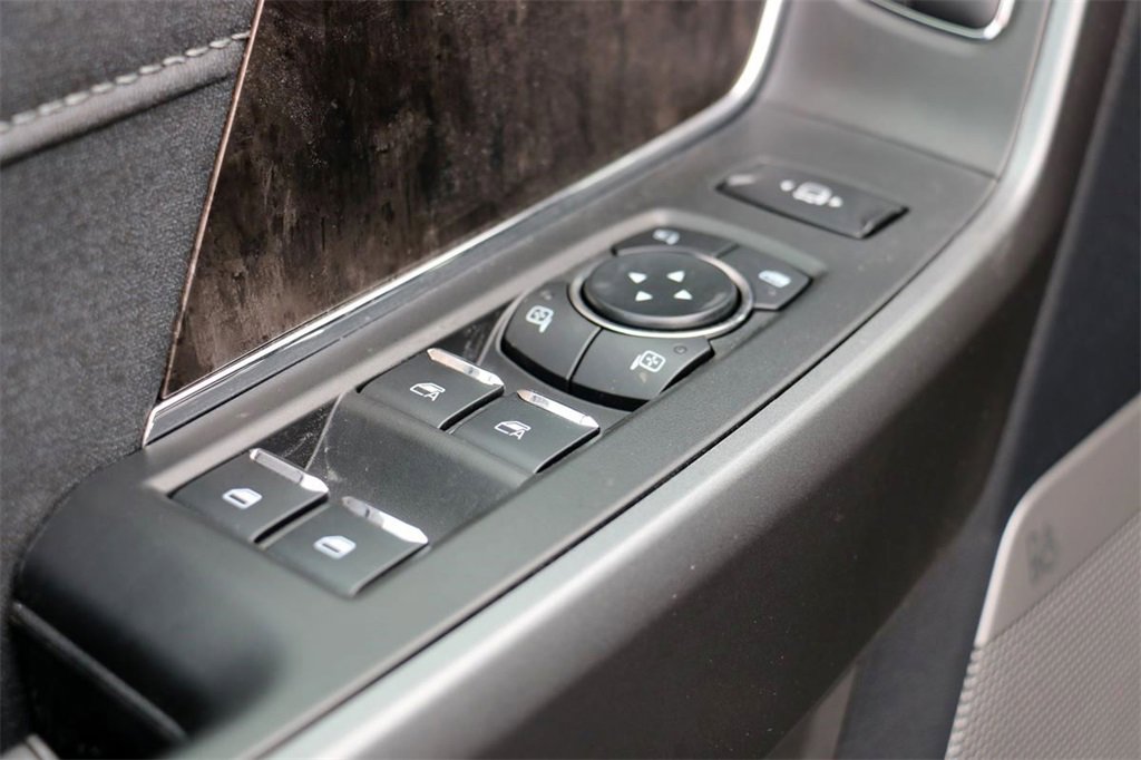 New 2026 Ford F250 Lariat w/ Black Appearance Package image 17