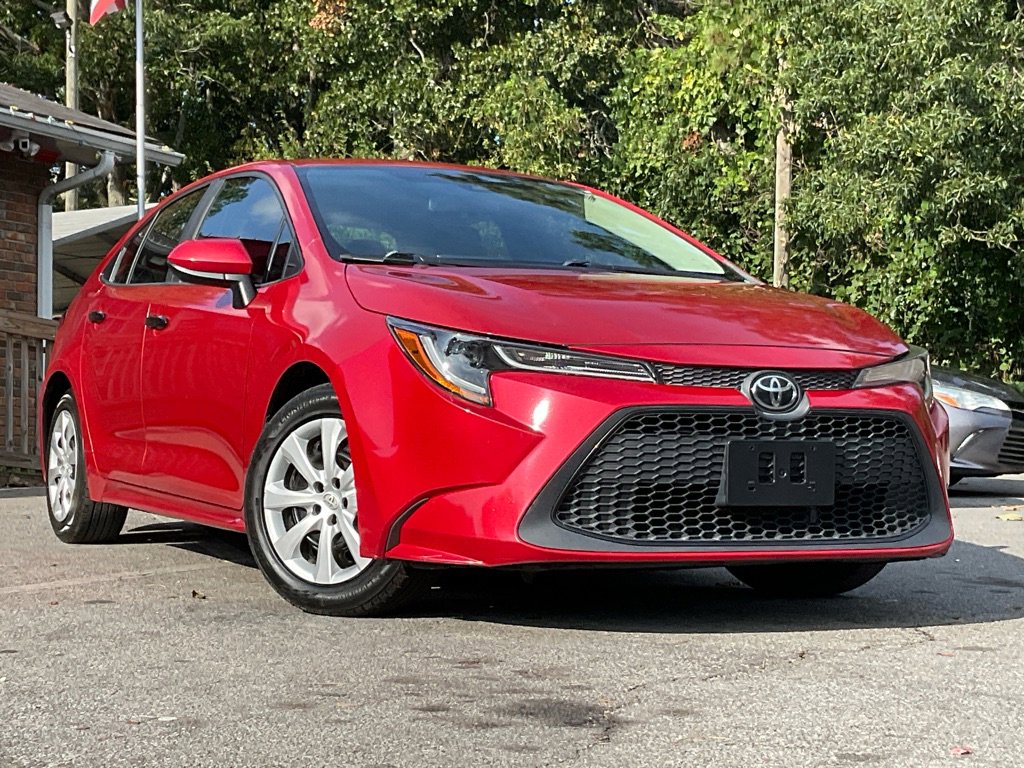 Used 2021 Toyota Corolla LE image 3