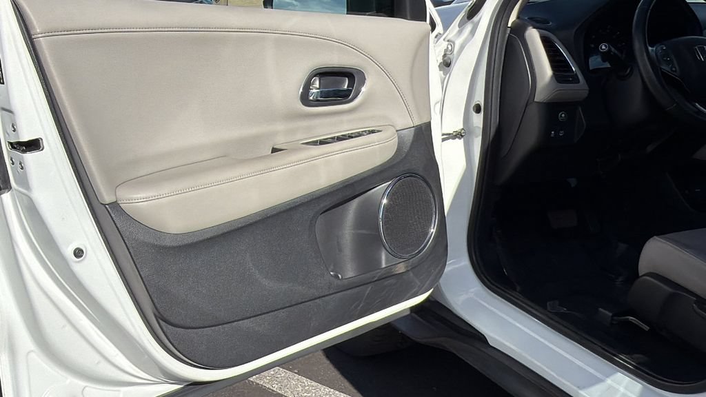 Used 2018 Honda HR-V EX-L image 23