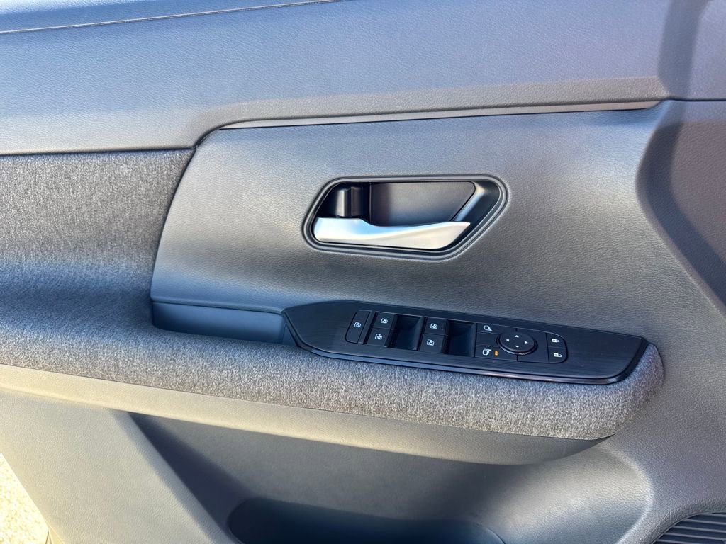 New 2026 Nissan Kicks SV image 19