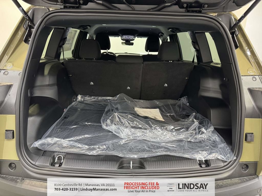 New 2026 Jeep Cherokee Laredo AWD/4WD image 15