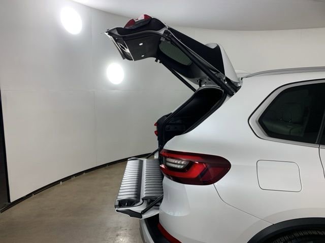 Used 2023 BMW X5 xDrive40i w/ Premium Package image 14