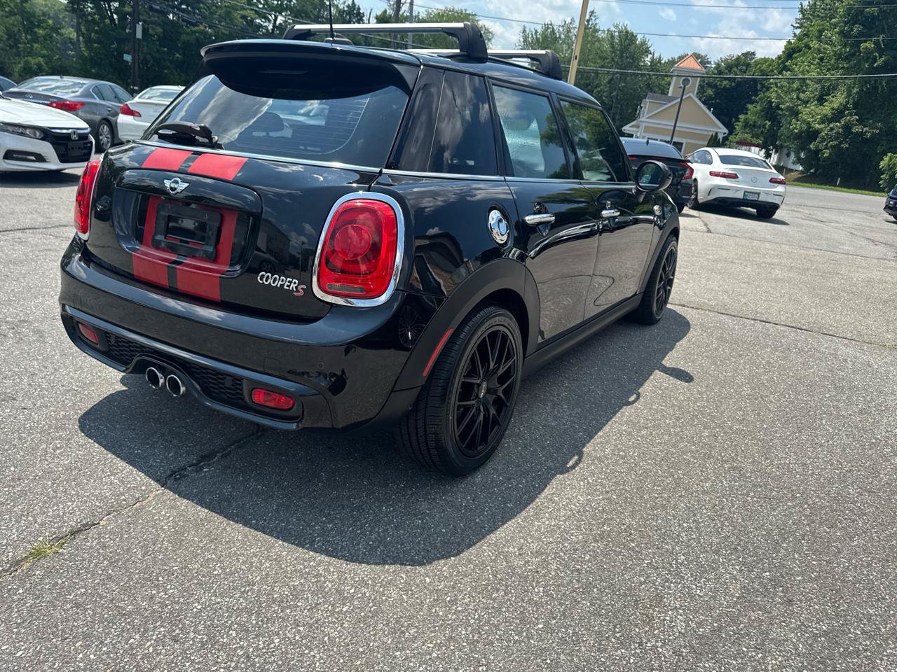 Used 2018 MINI Cooper S FWD image 9