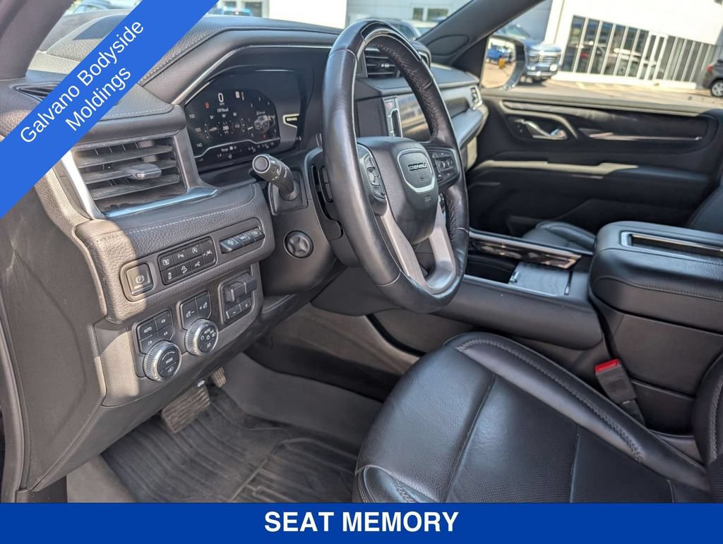 Used 2024 GMC Yukon Denali w/ Advanced Technology Package AWD/4WD image 23