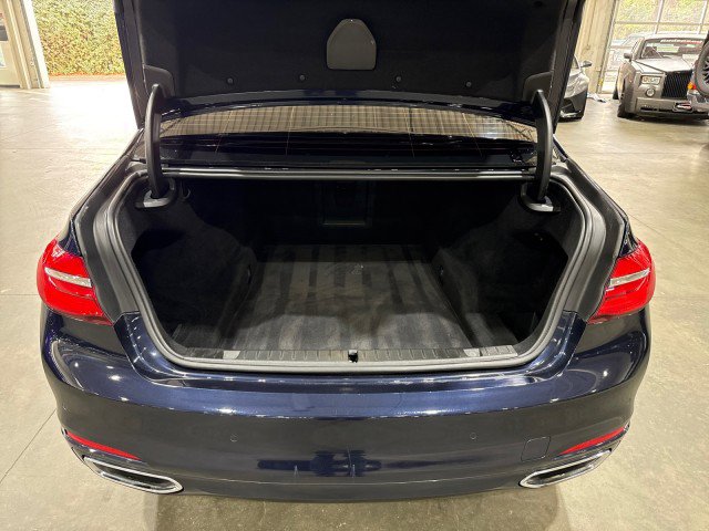 Used 2016 BMW 750i xDrive AWD/4WD image 16