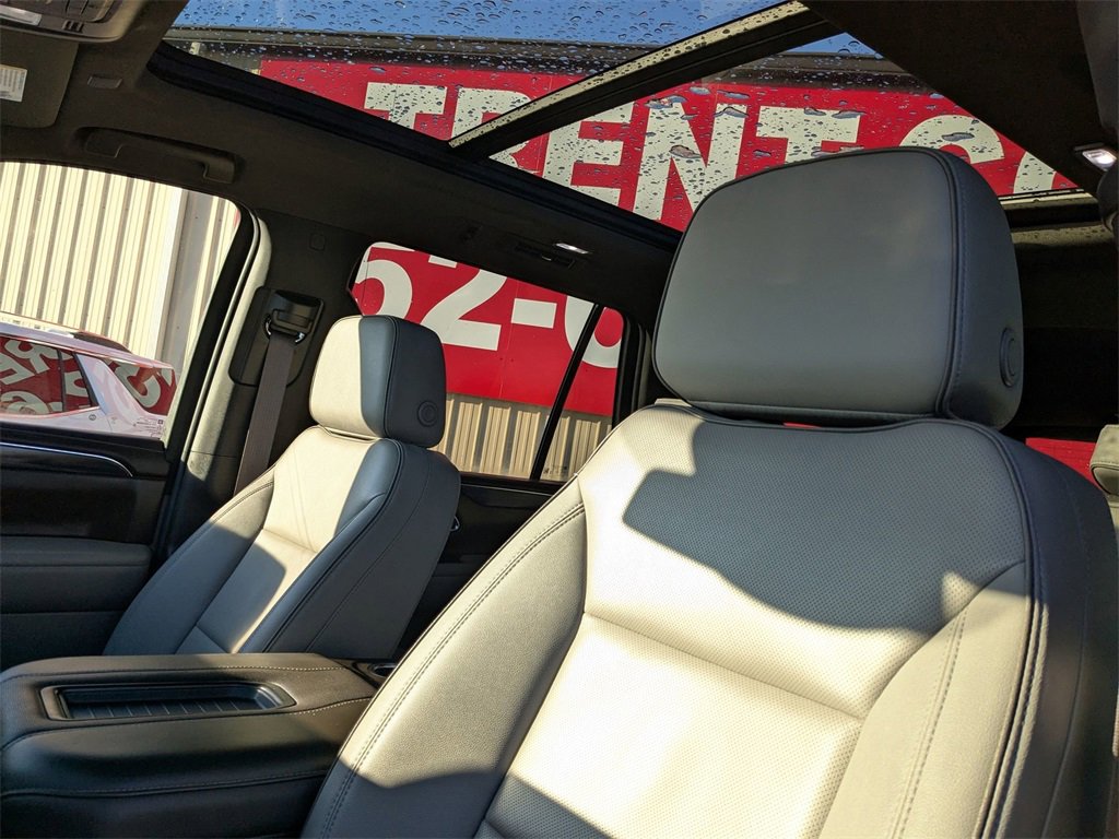 Certified 2023 GMC Yukon SLT w/ SLT Premium Package image 10