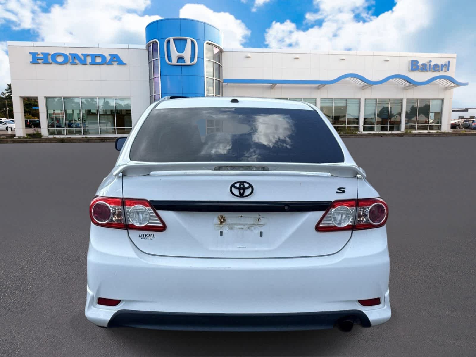 Used 2013 Toyota Corolla S w/ Premium Pkg FWD image 4