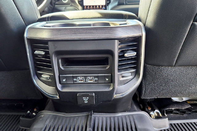 Used 2025 RAM 2500 Laramie AWD/4WD image 26