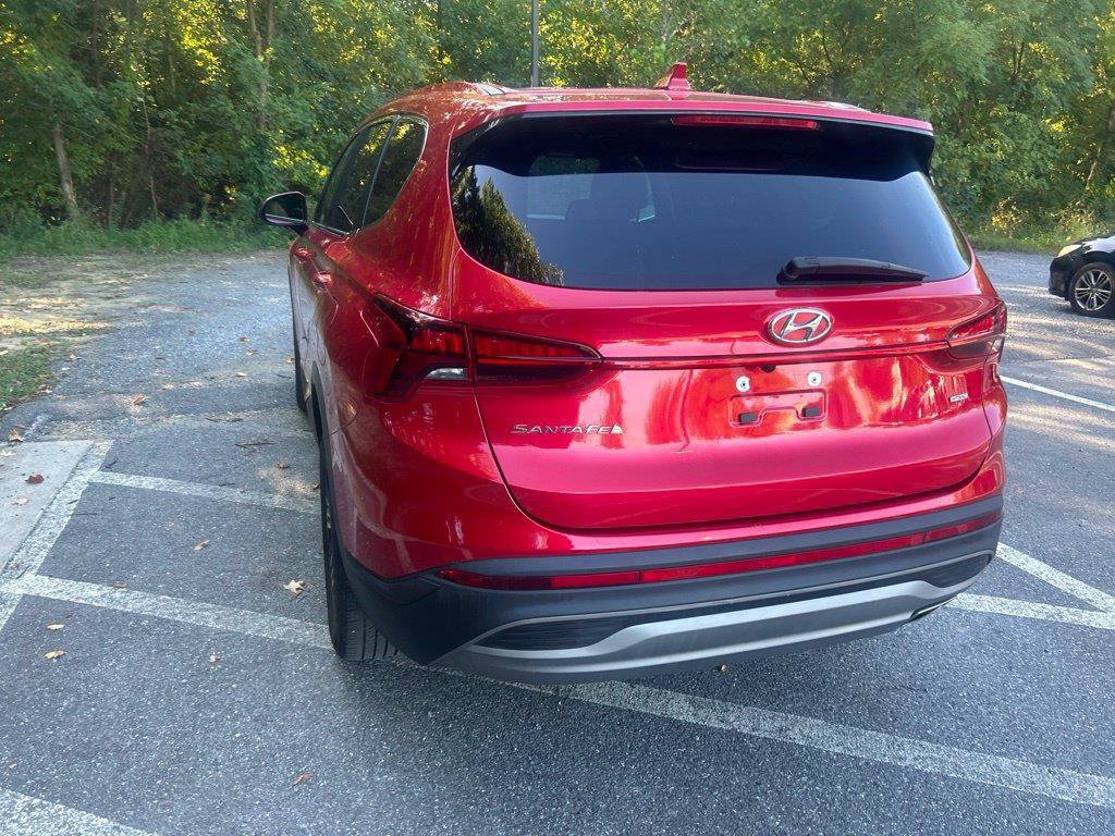 Used 2023 Hyundai Santa Fe SE w/ Cargo Package AWD/4WD image 11