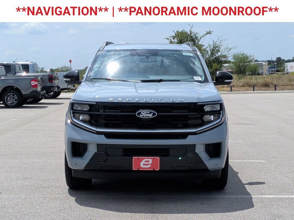 New 2027 Ford Expedition Platinum w/ Driver's Package RWD image 2