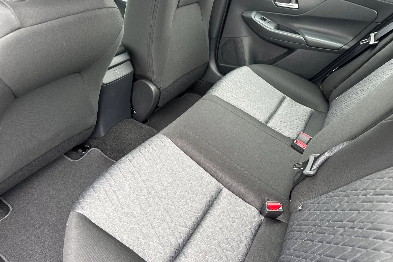 New 2027 Nissan Sentra SV FWD image 14