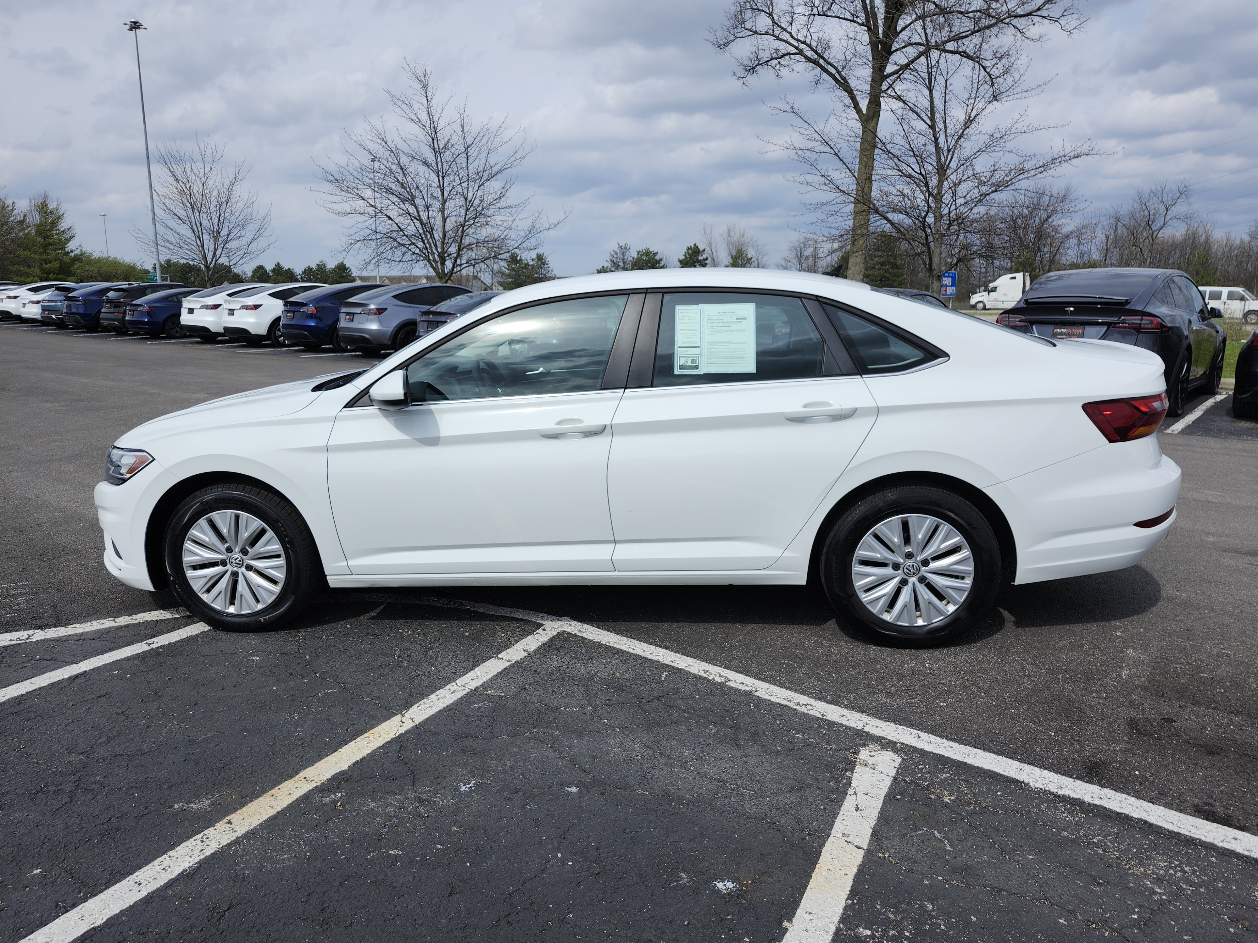 Used 2019 Volkswagen Jetta S w/ Driver Assistance Package image 12